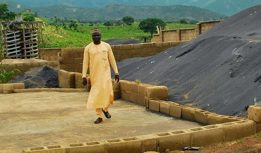 Solid mineral supply - mining hub